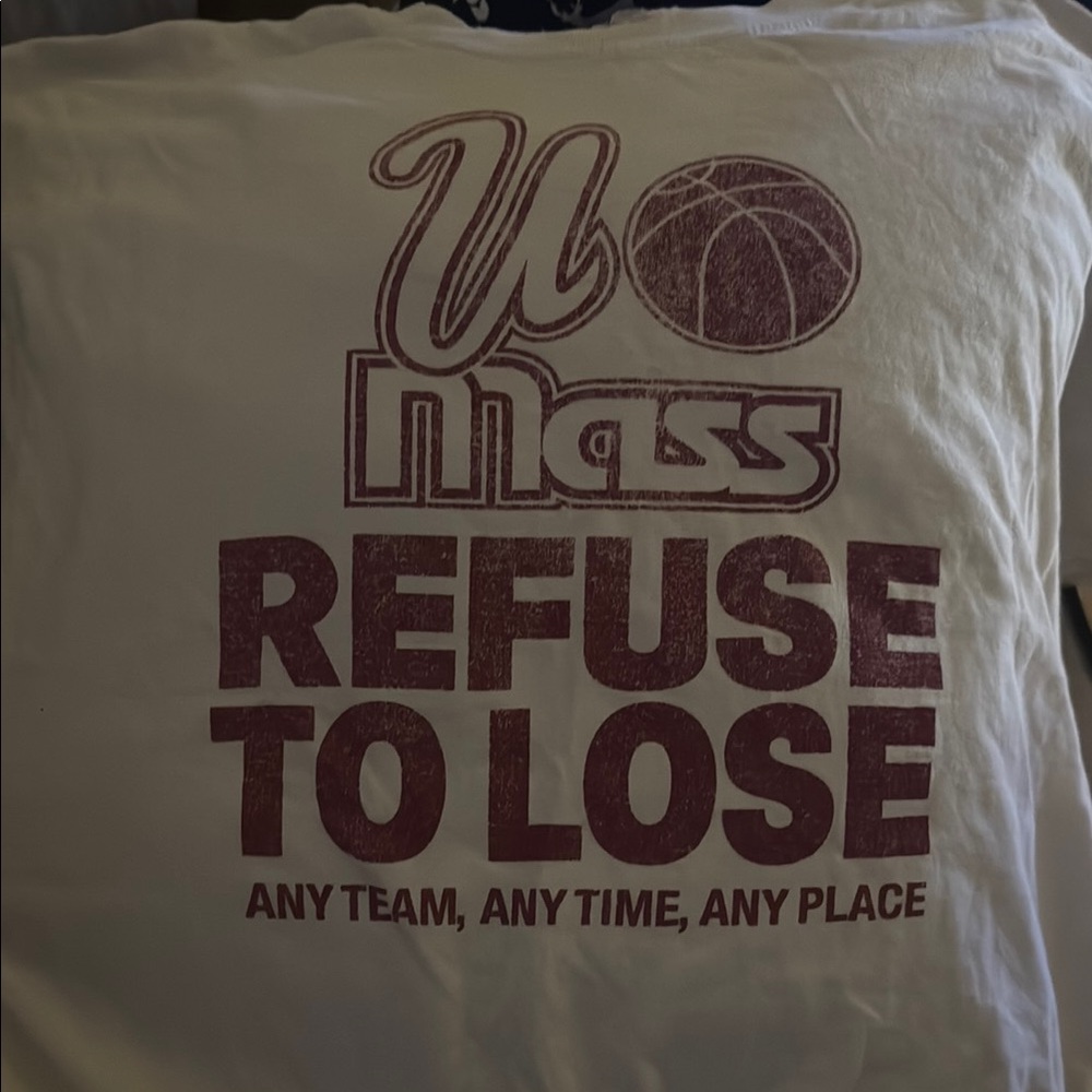 UMass Basketball Refuse to Lose Graphic T-Shirt